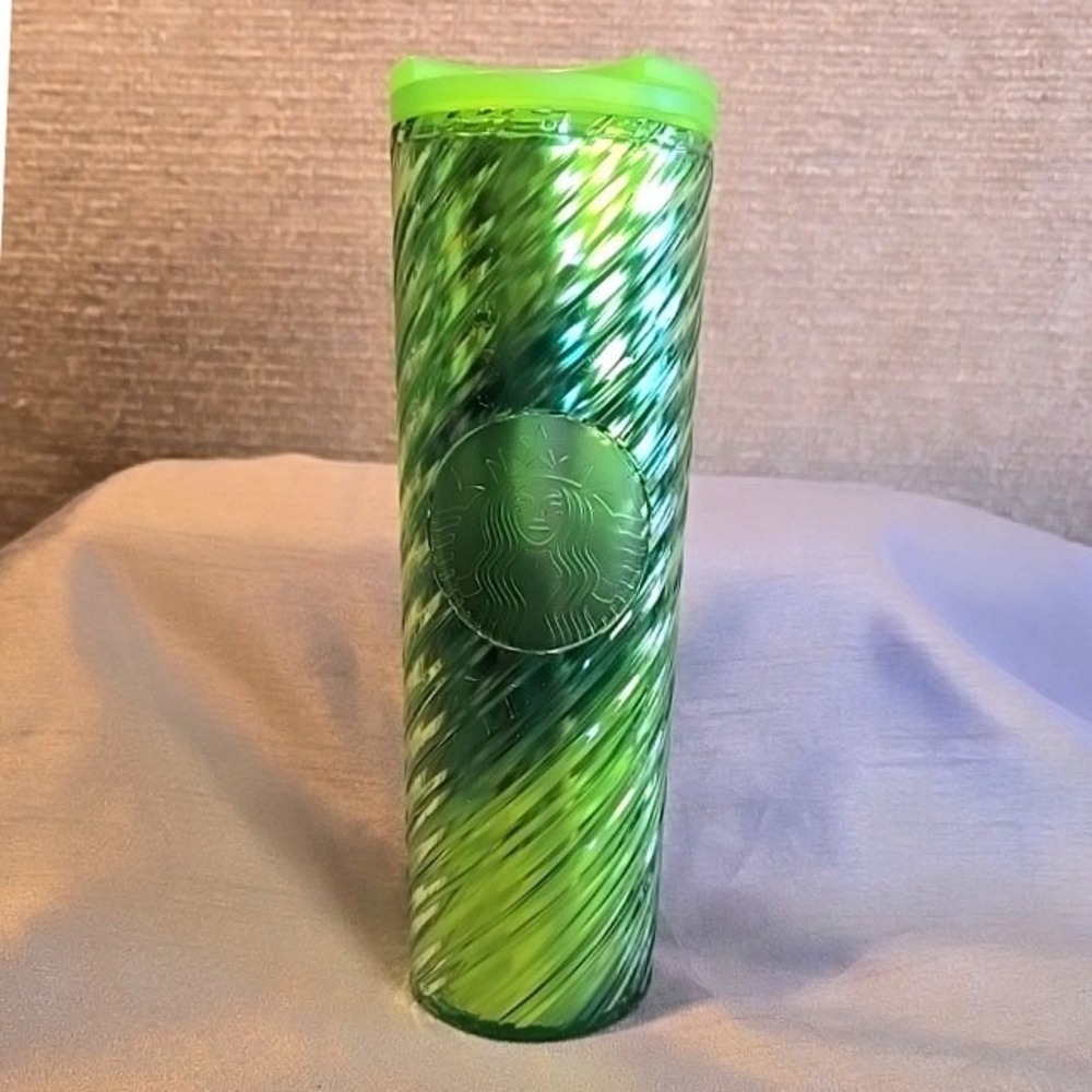 NWT Starbucks Green Swirl Tumbler 16 oz - Limited Edition Cold‎ Cup